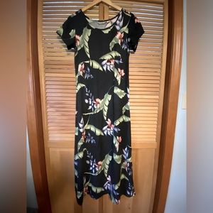 90s Maxi TOMMY BAHAMA – 8 SILK - BLACK TROPICAL PRINT - EUC Hawaiian Vintage